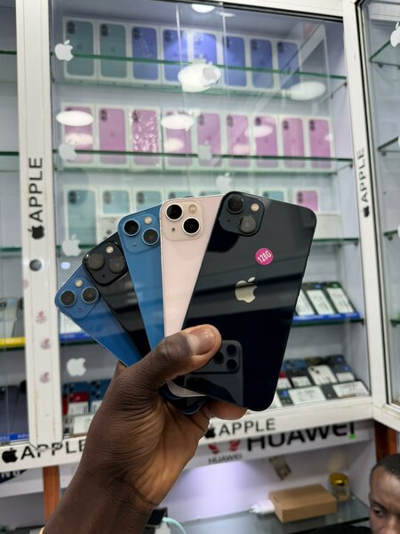 13 simple 128Go tout passe