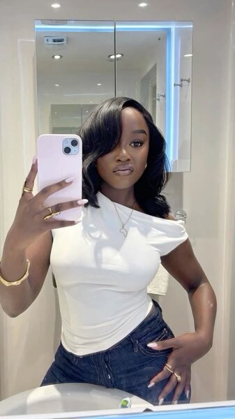 Haut asymétrique élégant