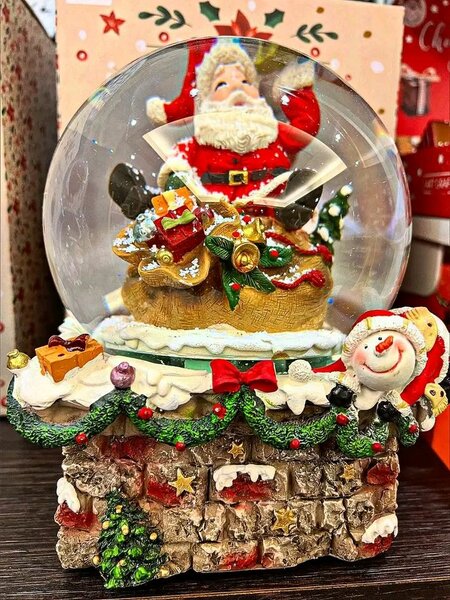 Boule à neige de Noël décorative