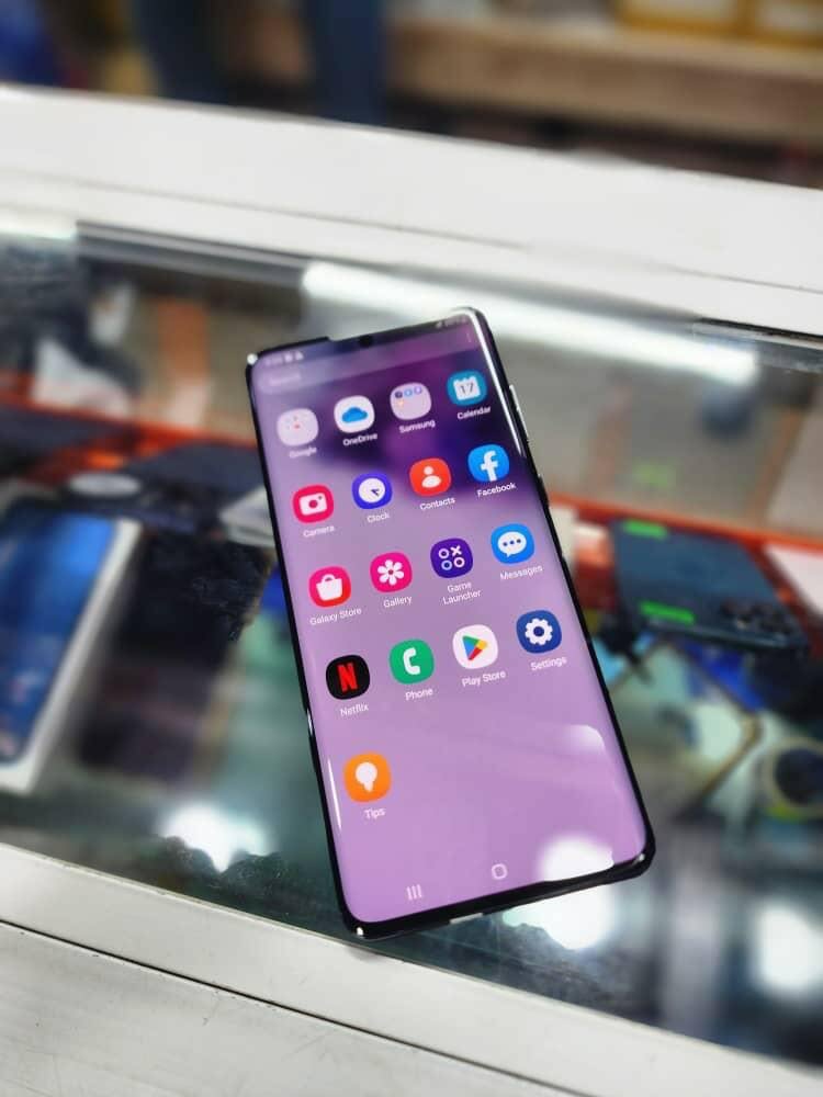 Iphone Samsung Galaxy s20 plus