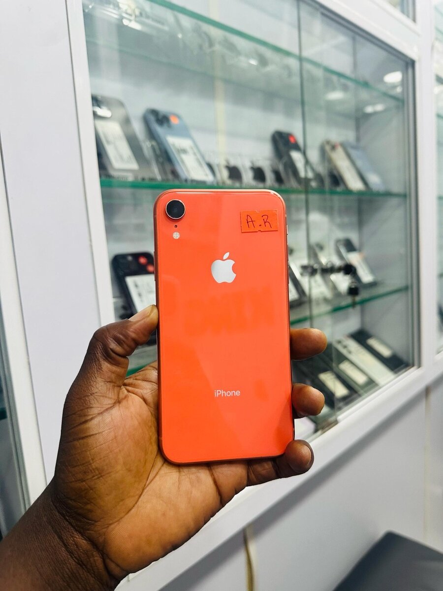 iPhone XR 64gb tout passe