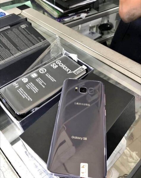 Samsung Galaxy S8 Smartphone