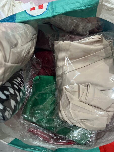 Jupe Midi Satinée Élégante