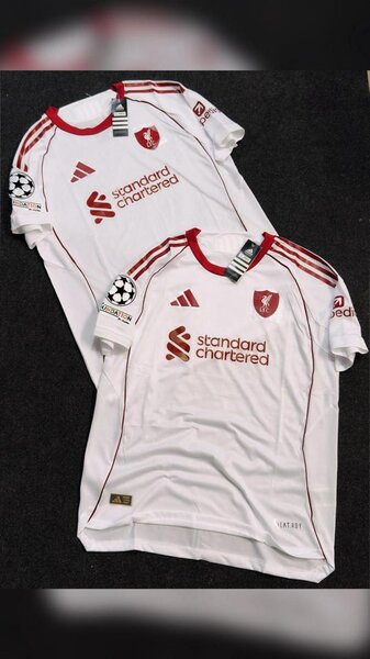 Maillots de football officiels