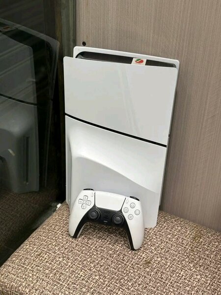 Console PS5 avec Spider-Man