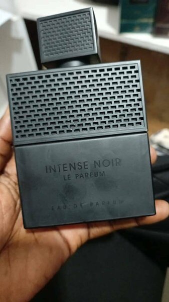 Intense noir