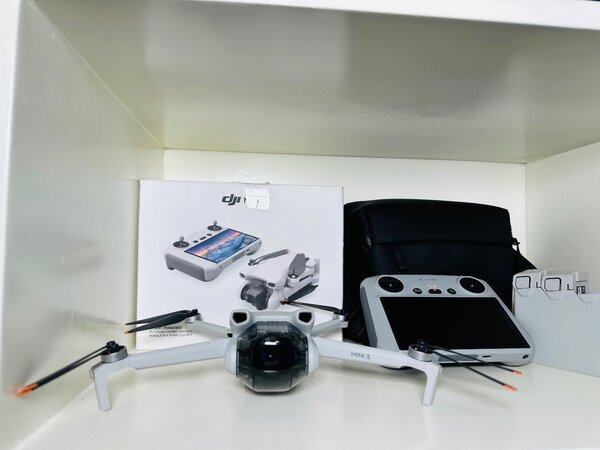 DJI MINI 3 AVEC RC (Kasi Neuf Dans Carton )