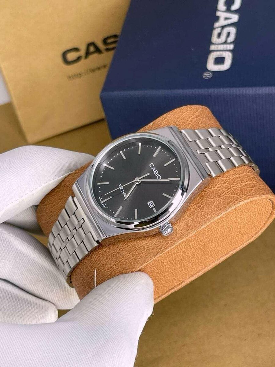 Montre casio mixte avec le coffret