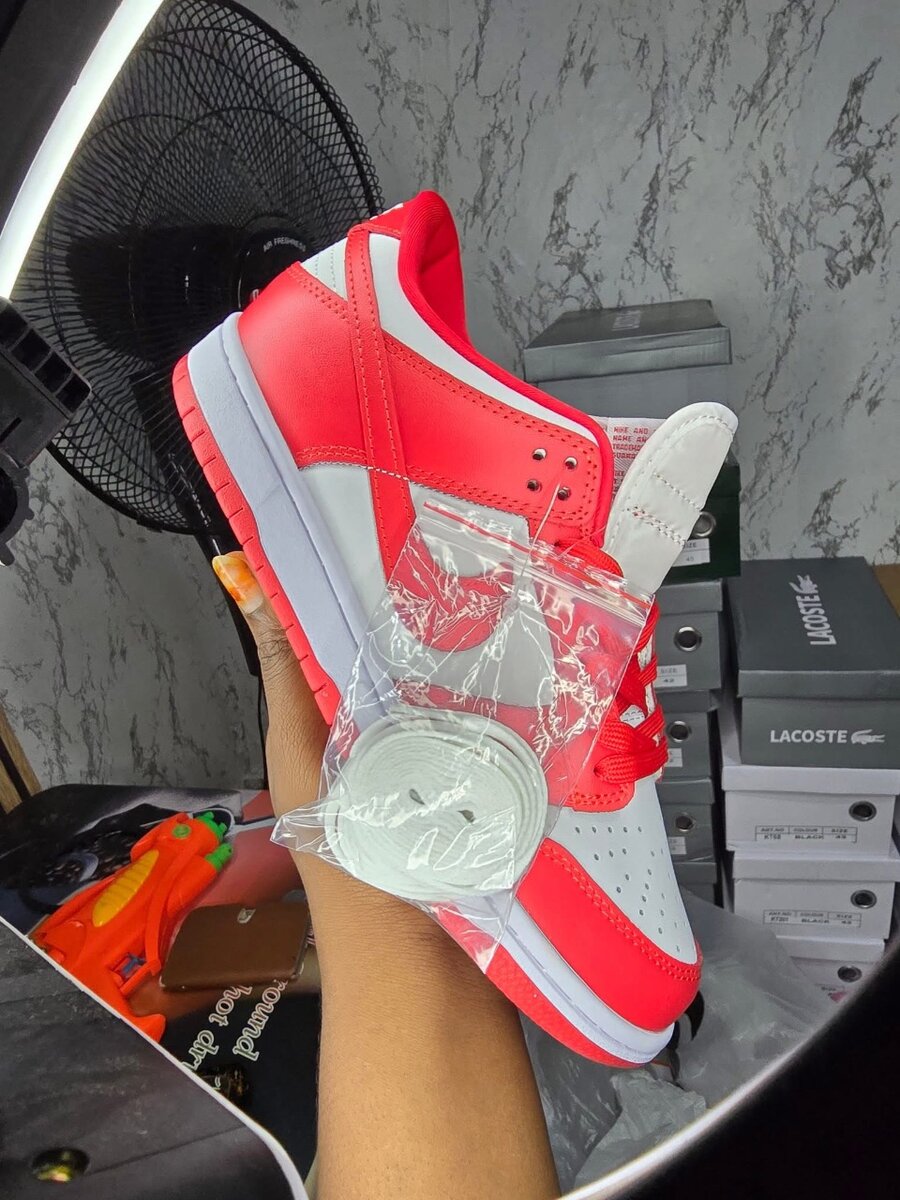 Baskets basses rouges homme