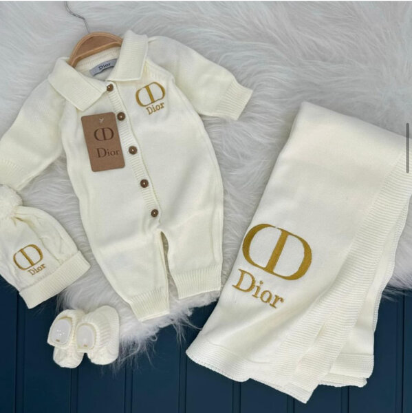 Ensemble Bébé Luxe En Laine