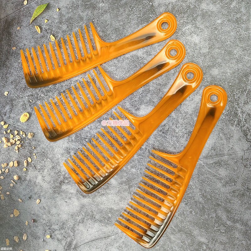 Peigne en plastique large