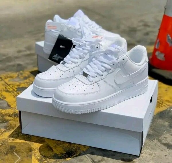 Baskets blanches classiques