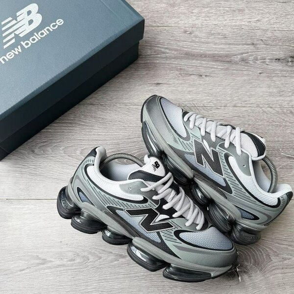 New Balance 2000
