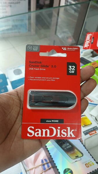 SanDisk 32GB USB Flash Drive