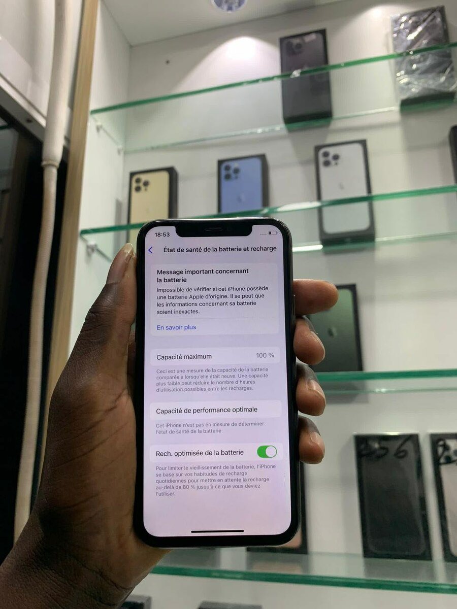 iPhone 11 Pro 64go quasi neuf