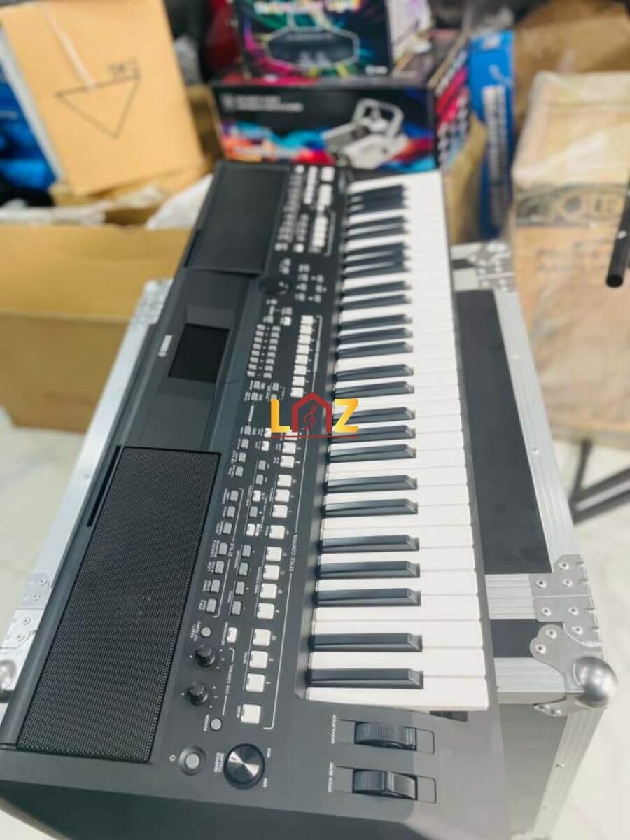Clavier Yamaha PSR-SX600