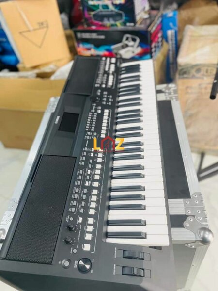 Clavier Yamaha PSR-SX600