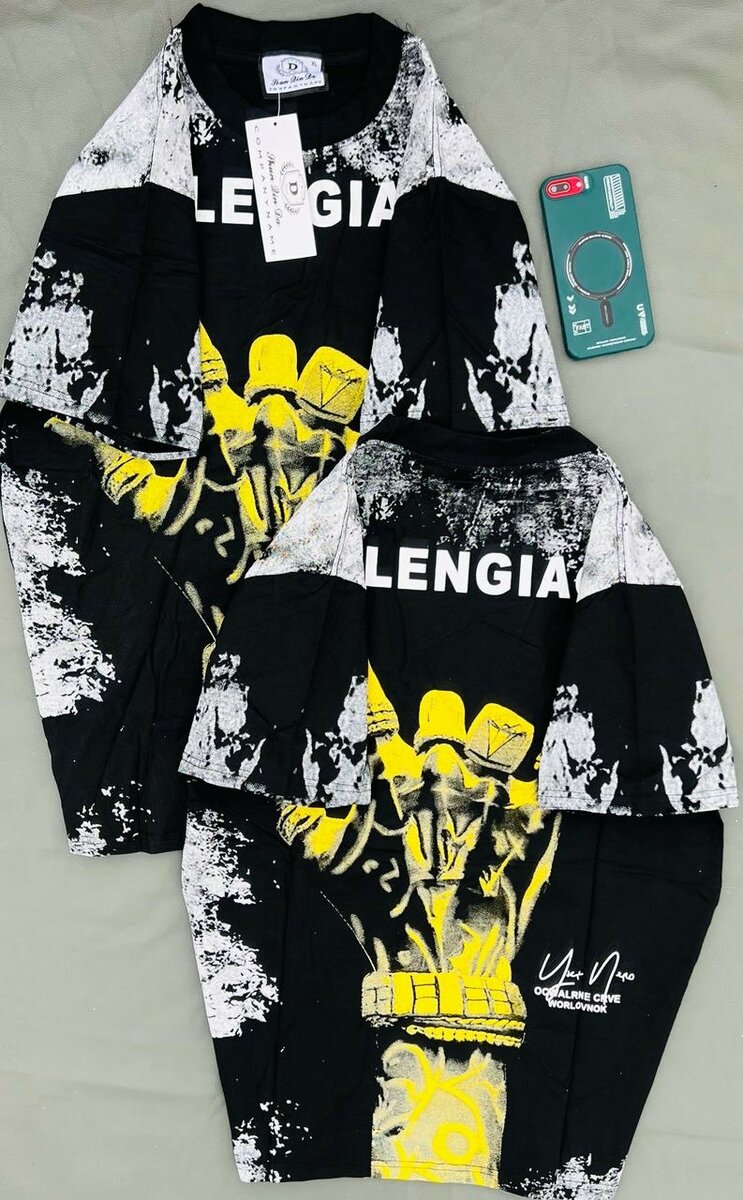 T-shirts graphiques tendance