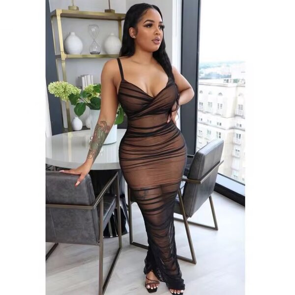 Robe Longue Noire Transparente