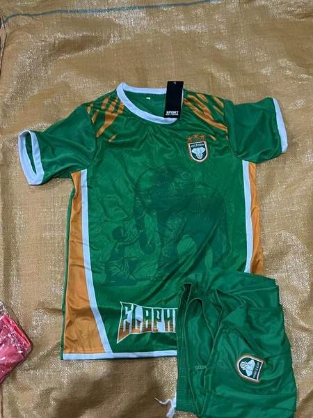 Ensemble de sport éléphant