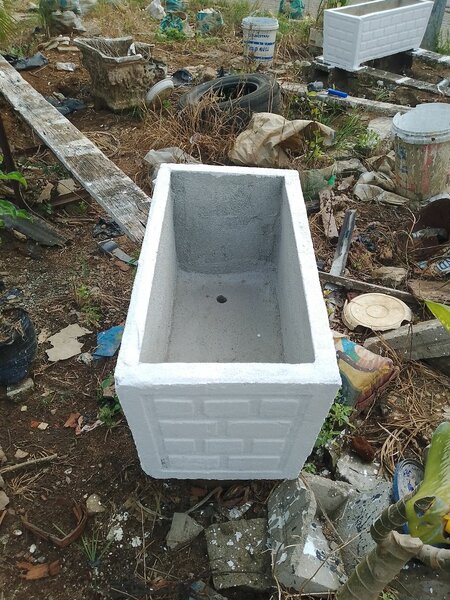 Jardinière rectangulaire blanche