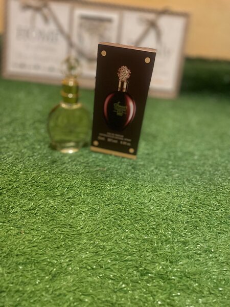 Parfum envoûtant féminin