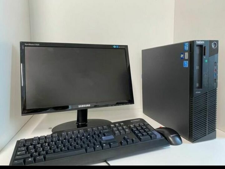 PC de bureau Lenovo ThinkCentre