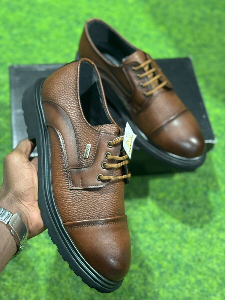 Chaussures Derby en cuir marron