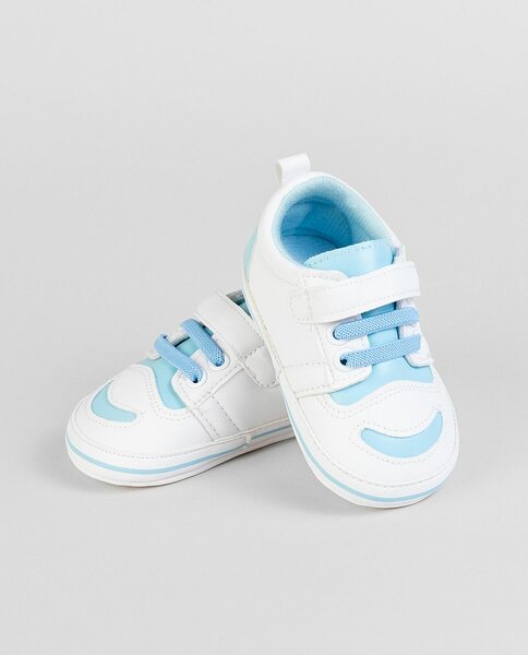 Babies shoes