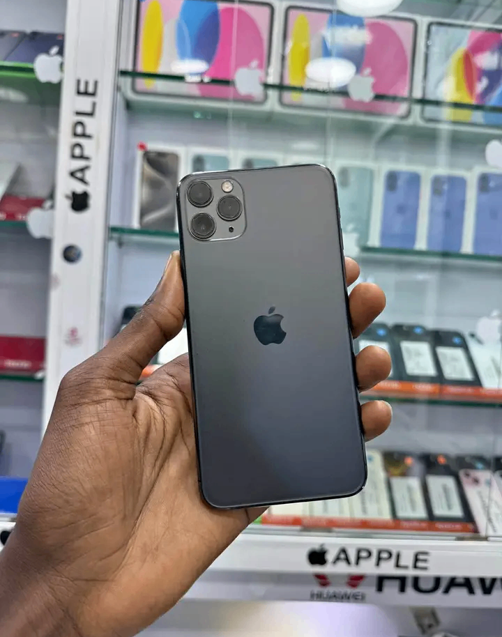 iPhone 11 Pro Max 128 Go