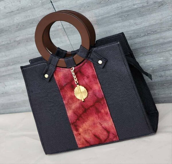 Sac à main en tissu chic