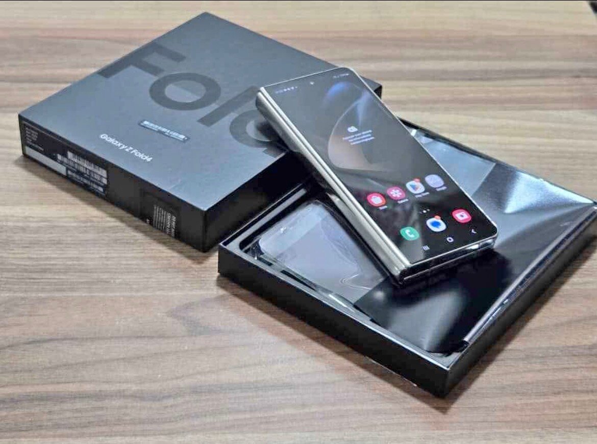 SAMSUNG GALAXY FOLD 4 NEUF