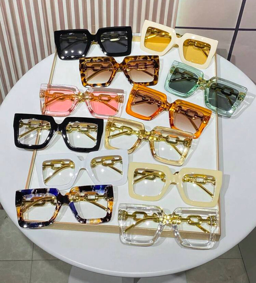 Lunettes de soleil carrées tendance
