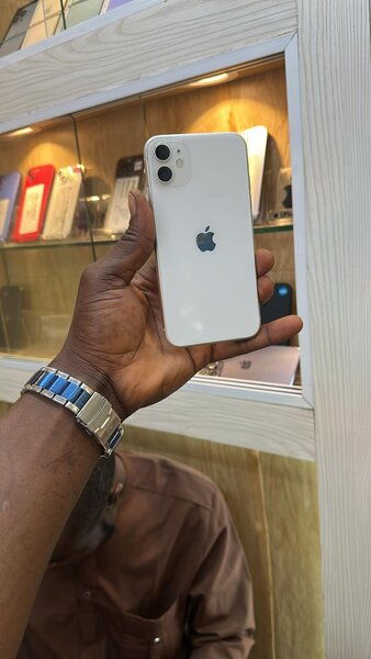 iPhone 11 simple 64Go