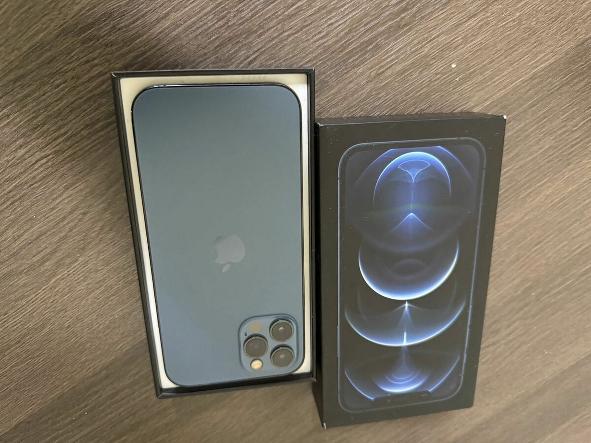 iPhone 12 Pro 128giga état 10/10  Sans message