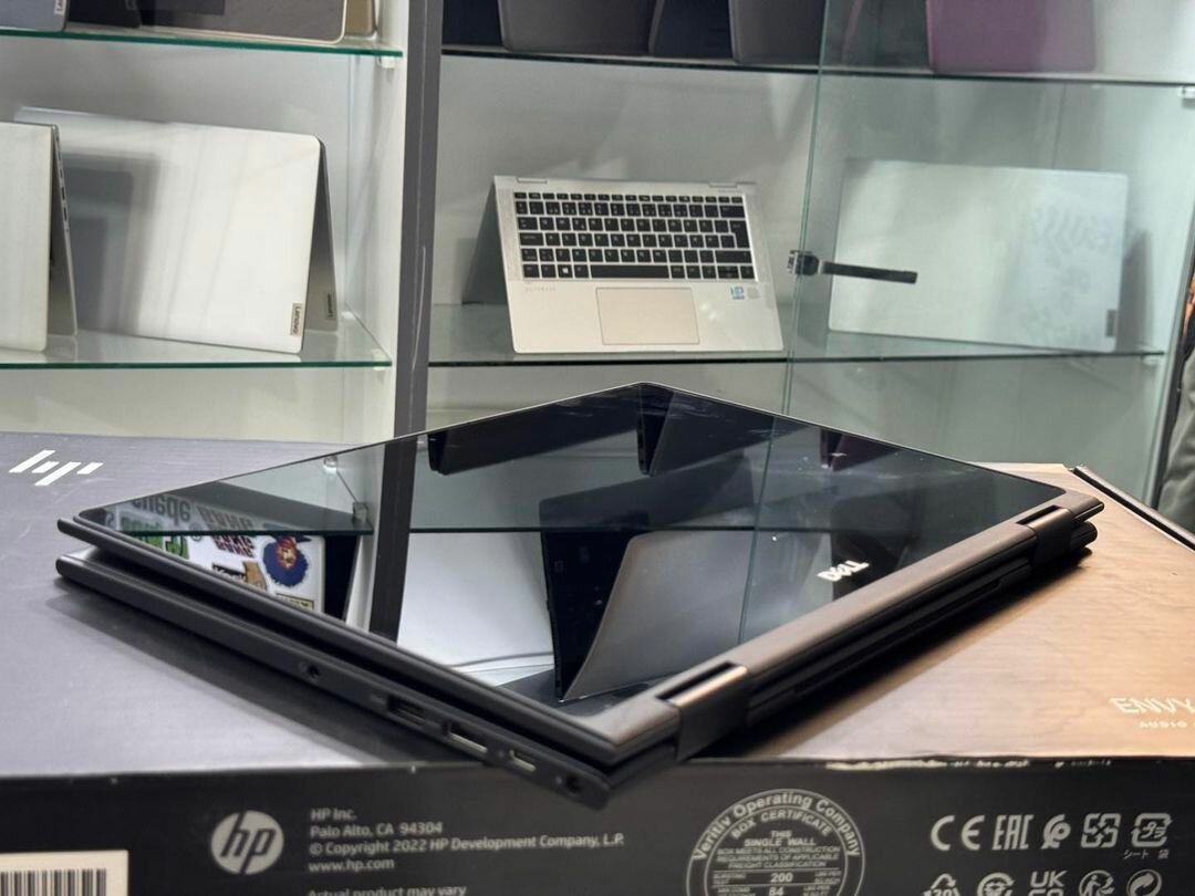 Dell Latitude 3390 2-in-1 Touchscreen