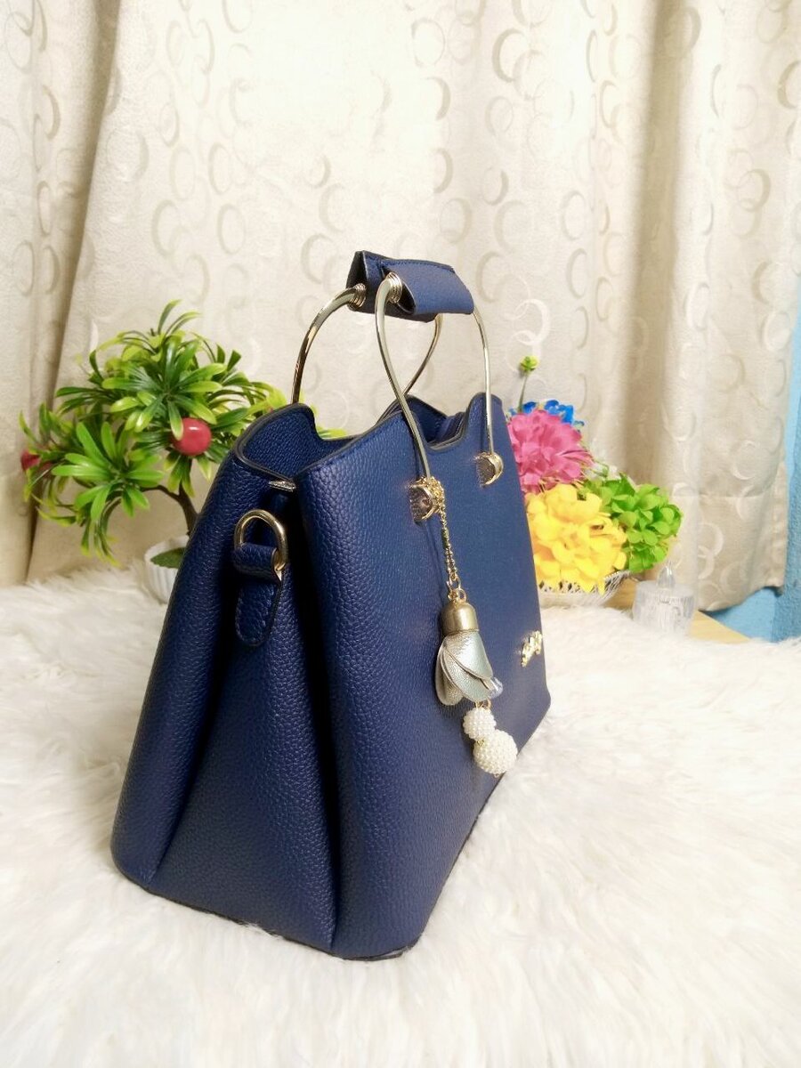 Sac à main élégant bleu