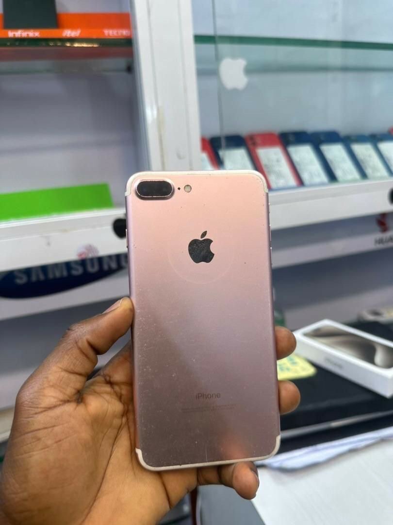 iPhone 7 Plus 32go quasi neuf