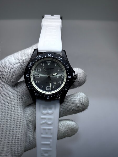 Montres sport colorées homme