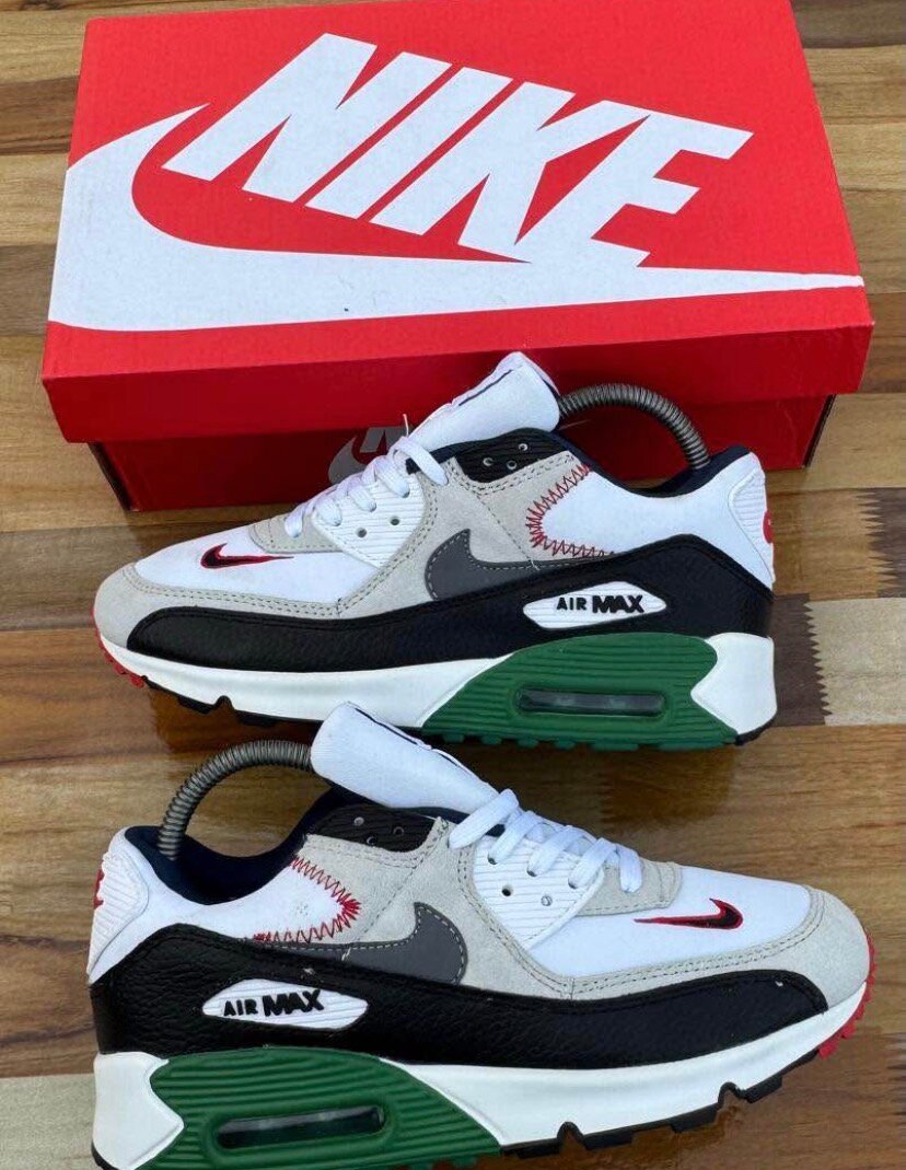 Nike Air Max Sneakers