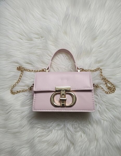 Sac à main élégant rose