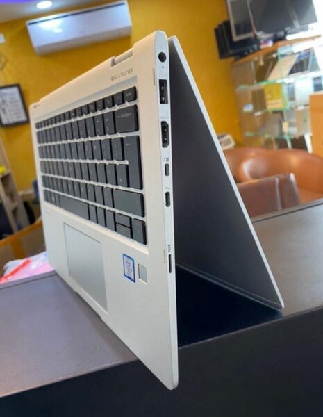 HP Elitebook 1030 G2 X360 Convertible core 15 Ram 8GB