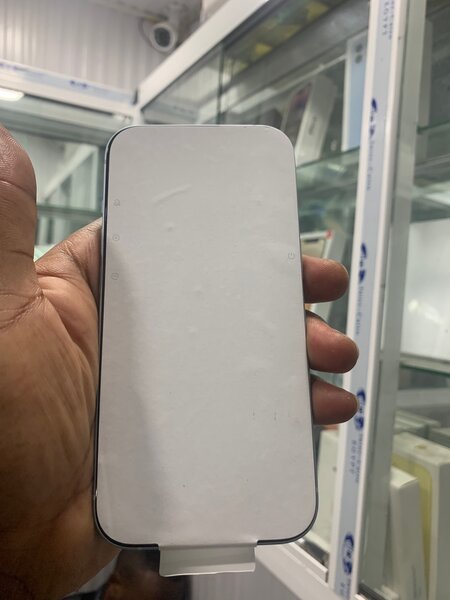 iPhone 15 simple