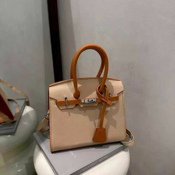 Sac à main cuir élégant