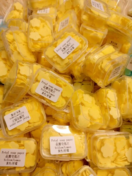 Pétales de Papier Savon