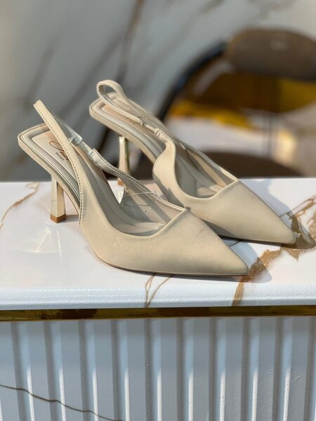 Chaussures élégantes à talons