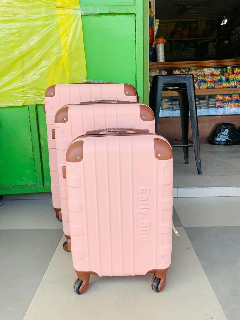 Smart traveling suitcases