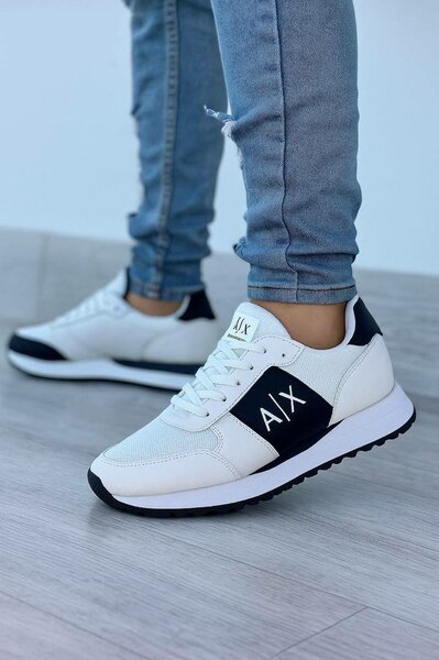 Baskets blanches homme stylées