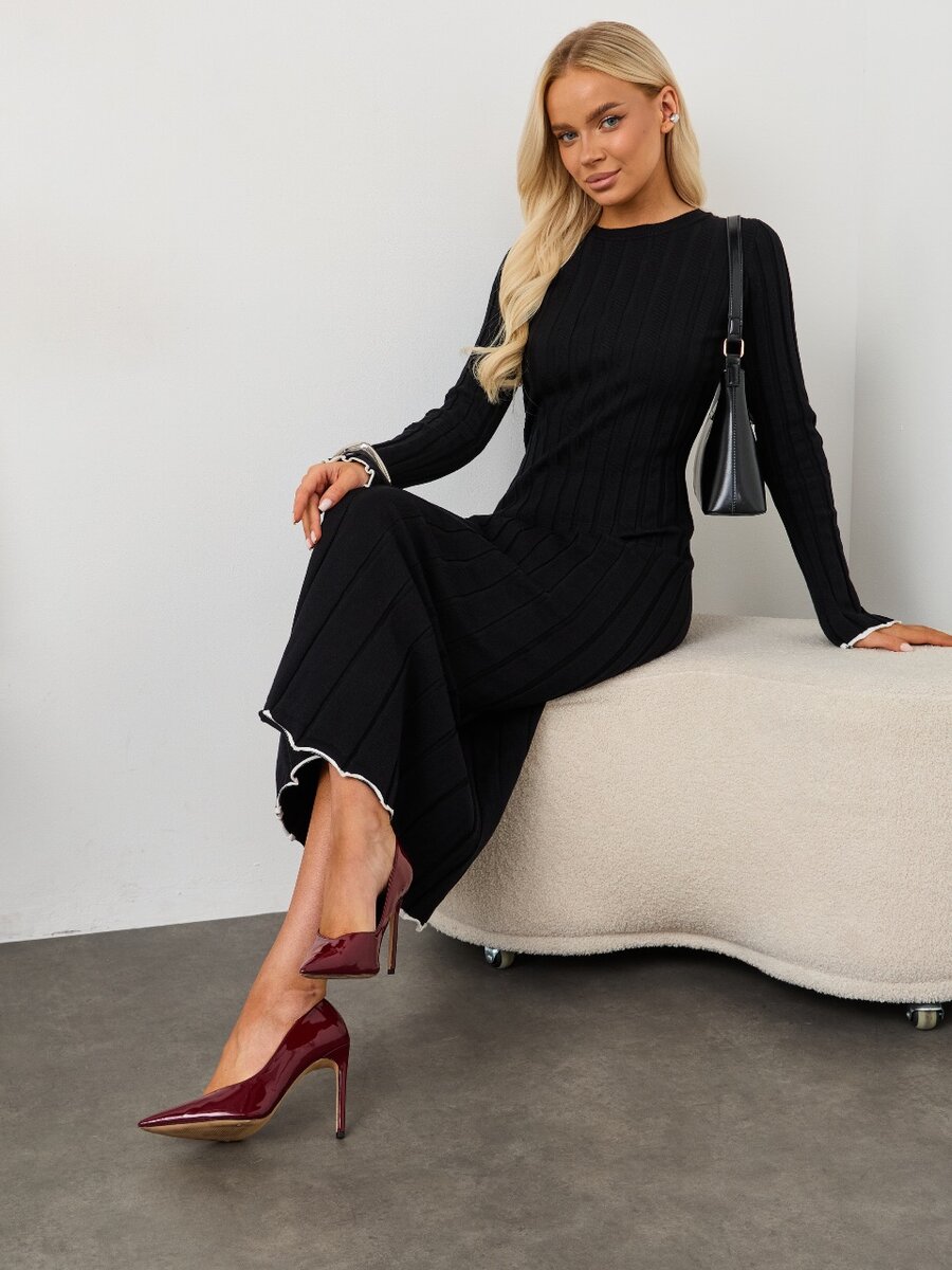 Трикотажное платье