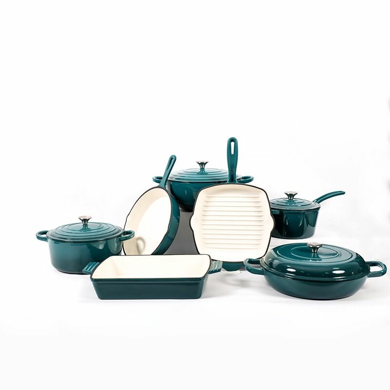 Cast iron cookware set